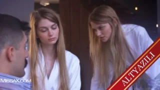 Ablamın külotlarına fetişim var Sikime dolayıp 31 çekiyordum Basıldım